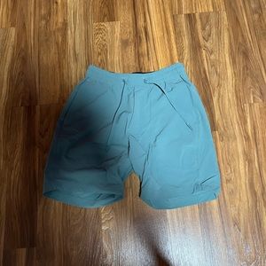 Lululemon Bowline Shorts 8”